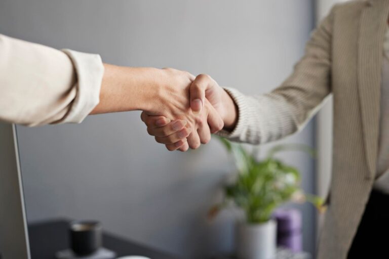How To Select An IT Service Provider For Small Business Owners