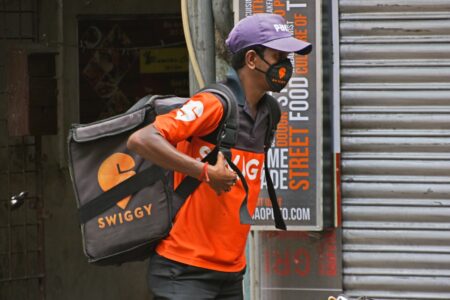 Indian food delivery giant Swiggy acquires LYNK in retail distribution push