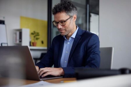 How Businesses Can Leverage Large Language Models For HR Purposes