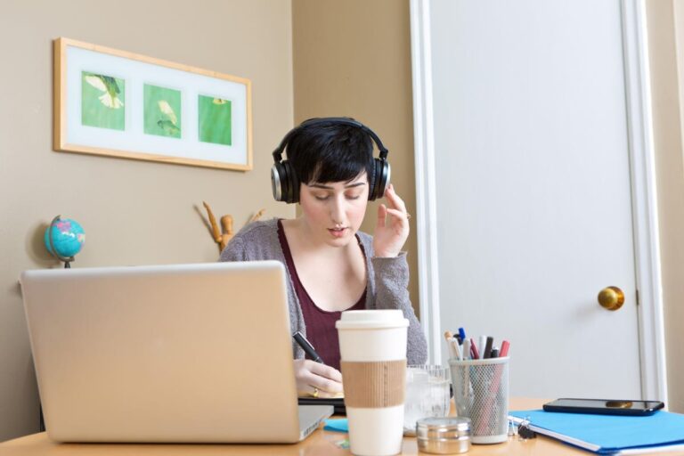 Decoding The Future Of Legal Transcription: AI Versus Human