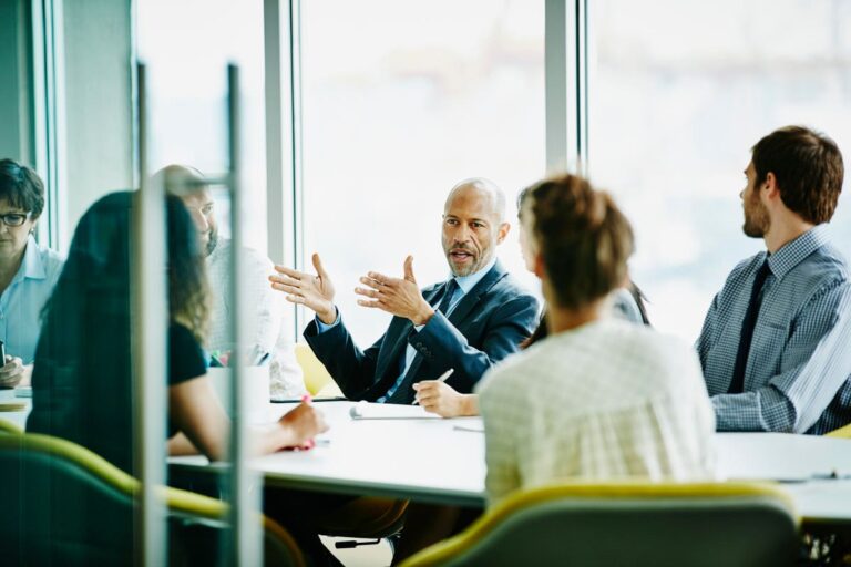 5 Key Responsibilities For A Senior Leader In A Company