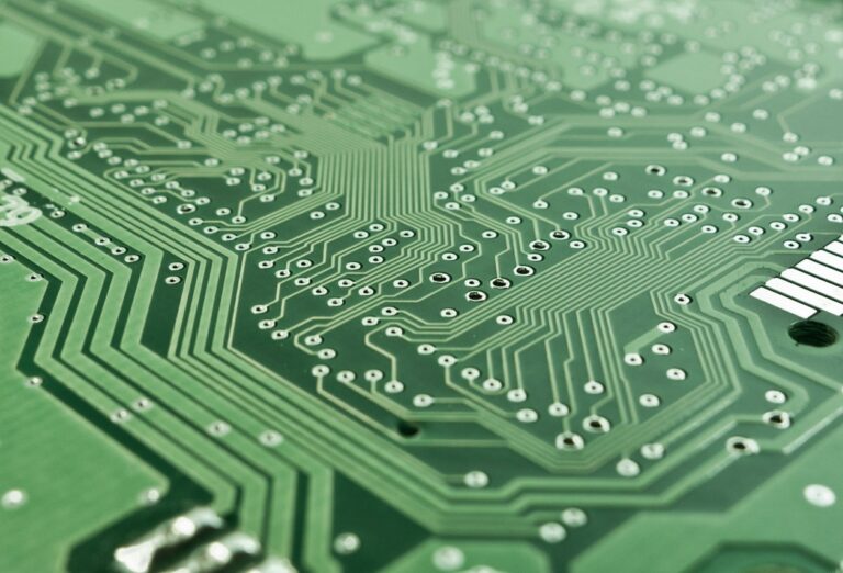 Chip industry sees labor shortages threatening US expansion plan
