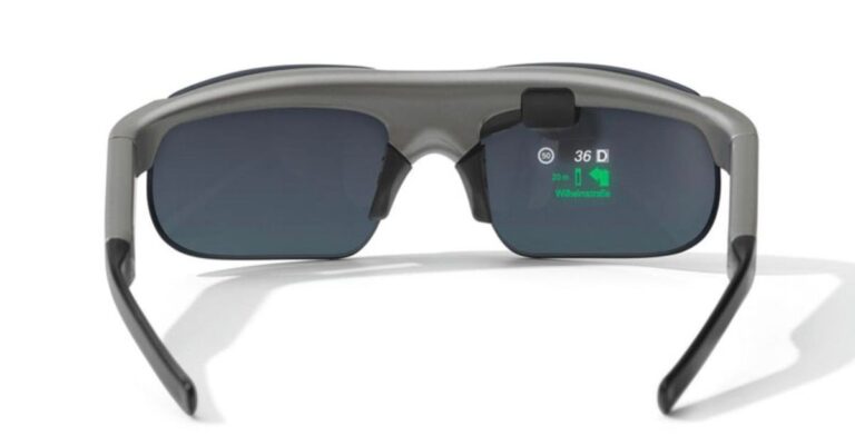 BMW Moves Data From The Bars To The Glasses With HUD Smartglasses