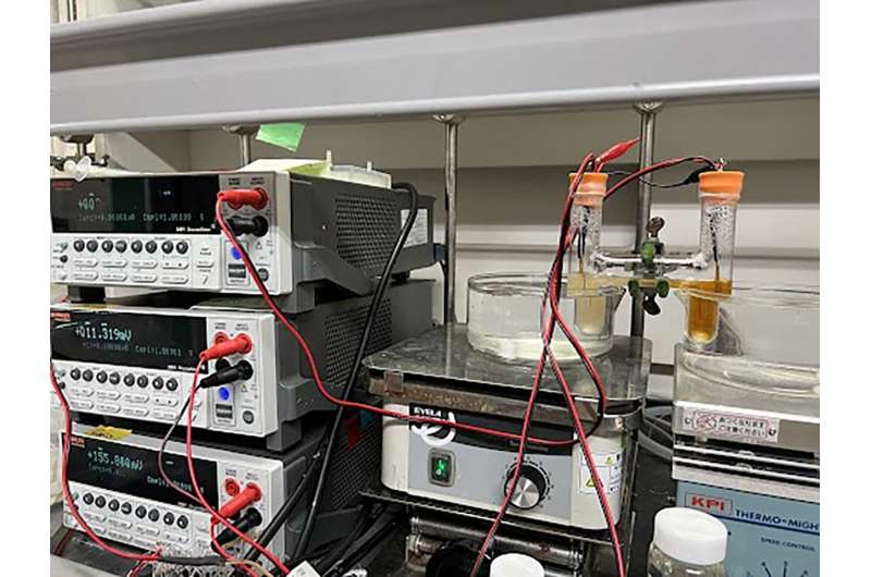 Turning waste heat into energy: Latent heat has been used to generate electricity and  could help cooling devices power themselv