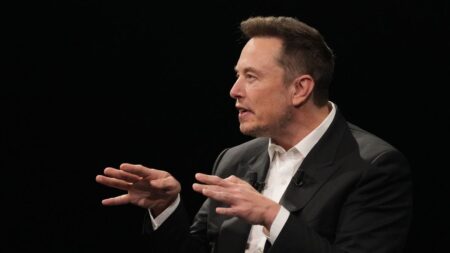 Elon Musk Says Twitter Will Pay Legal Fees Of Any Users Punished For Posting