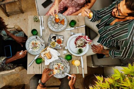 Savoring Success: Ten Tips To Establish Your Global Restaurant Brand With Local Flavors