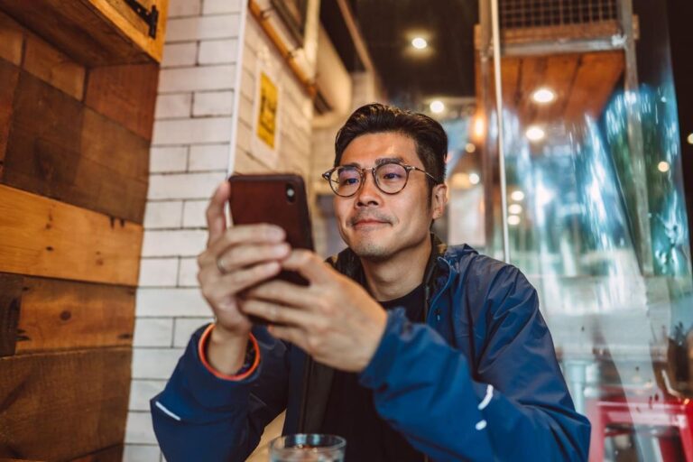 Four Ways Generative AI Can Speed Your Mobile Marketing Campaigns