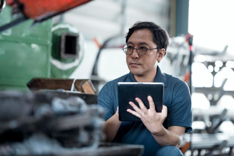 Generative AI Frameworks For Practical Business Implementation