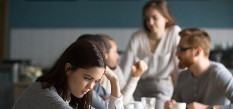 4 Signs A Secret Is Silently Preying On Your Mental Health