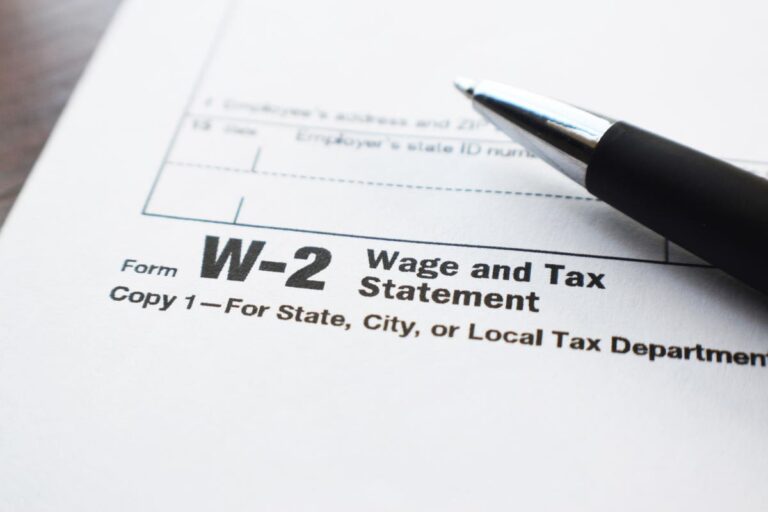 IRS E-Filing Threshold Drops To 10 For W-2s, 1099s