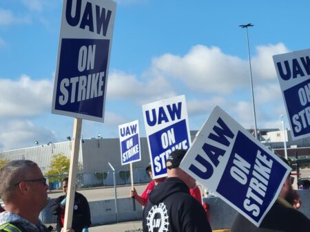 UAW Widens Walkouts, Dealer Inventories Thinning