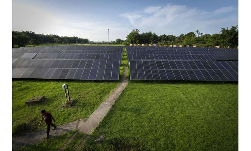 What is green hydrogen and why is it touted as a clean fuel?