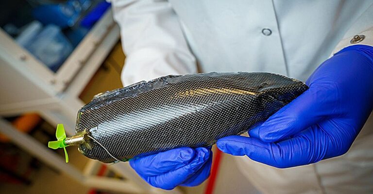 New energy-storing material could also be used to build electronic gadgets