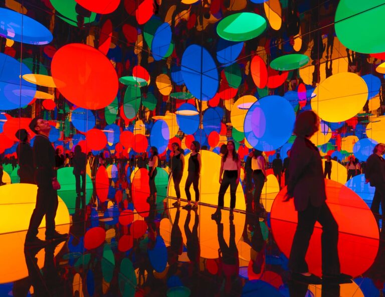 Yayoi Kusama’s Psychedelic Infinity Mirror Rooms Trip Through SFMOMA
