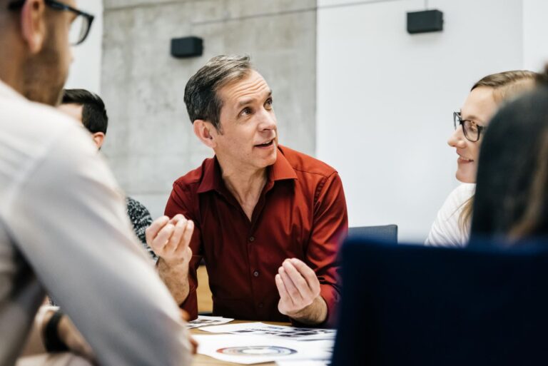How Insurance Teams Can Combat Herd Behavior
