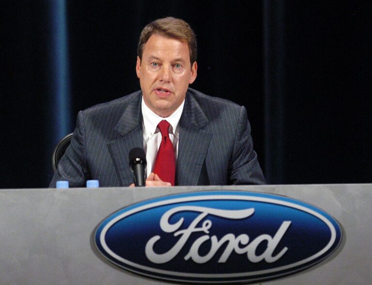Ford Chairman Urges UAW Strike Settlement