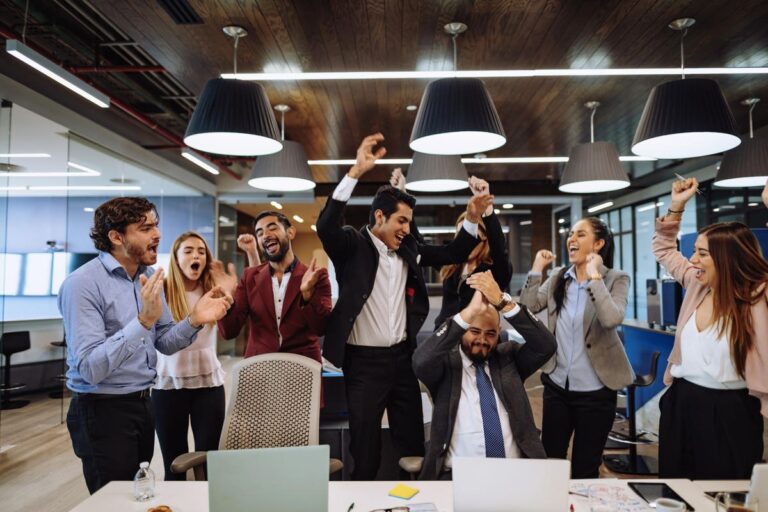How To Bootstrap A Unicorn: Self-Financing Your Startup