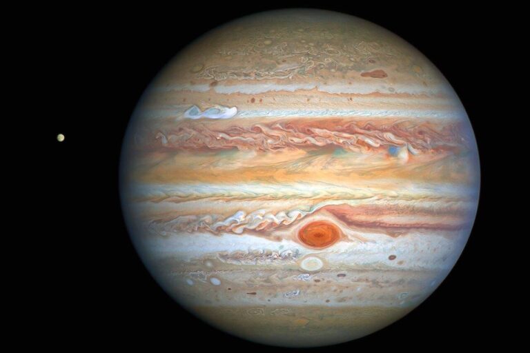 Exactly When, Where And How To See The ‘King Of Planets’ At Its Best This Week