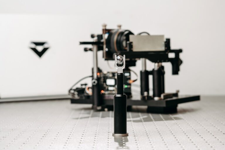 Xpanceo, a deep tech startup, raises $40M to focus on smart contact lenses