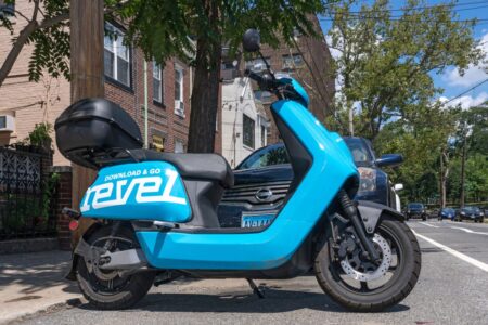 Revel ends moped sharing, focuses on EV charging and ride-hail