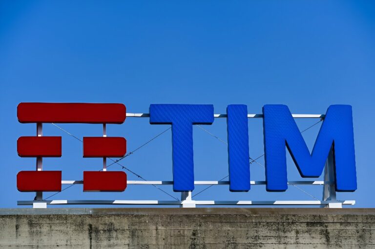 Telecom Italia approves US fund’s bid for network