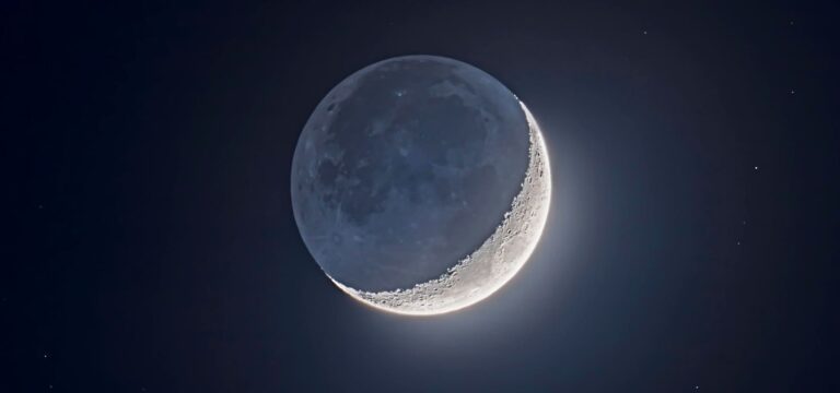 When To See The Moon’s ‘Da Vinci Glow’ With Your Naked Eyes This Week