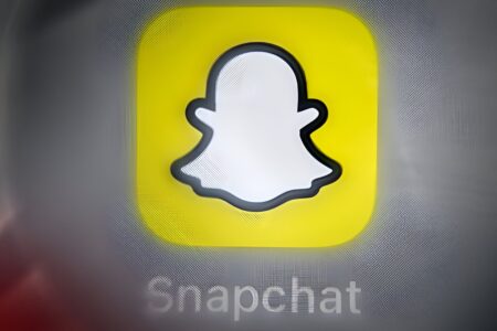 Snapchat to add in-app Amazon shopping