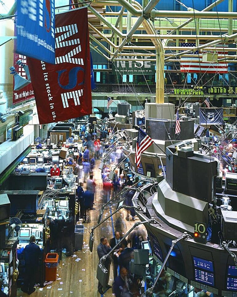 Researchers develop AI-powered model to predict stock market trends