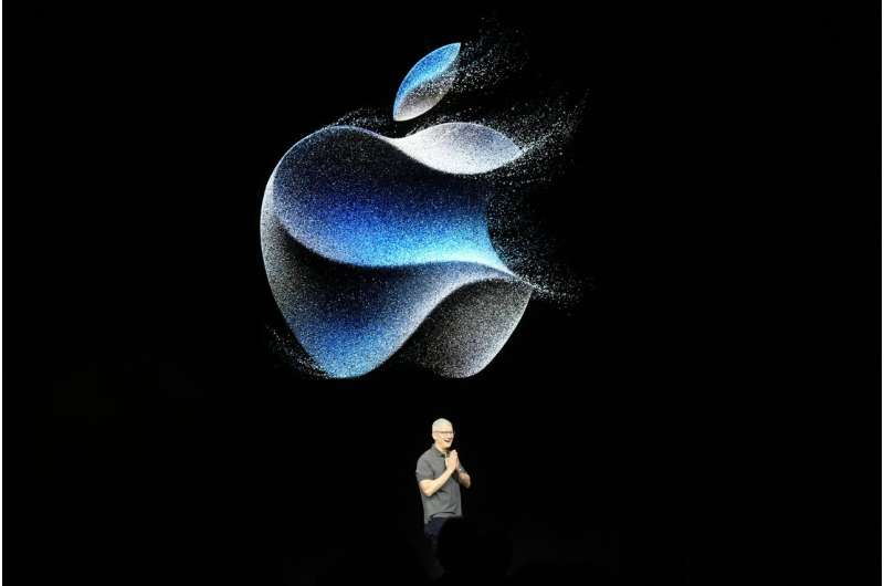 Apple CEO Tim Cook speaks at an announcement of new products on the Apple campus, Sept. 12, 2023, in Cupertino, Calif. Apple reports earnings on Thursday, Nov. 2, 2023. Credit: AP Photo/Jeff Chiu, File Apple's sales fall for the fourth straight quarter despite a strong start for latest iPhones