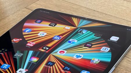 Apple iPad 2024: All-New Big-Screen Model Coming In Weeks, Report Says
