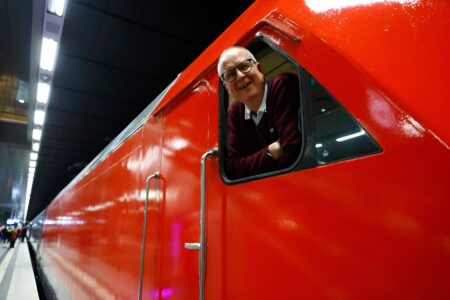 ‘New era’: Berlin-Paris sleeper train completes maiden trip