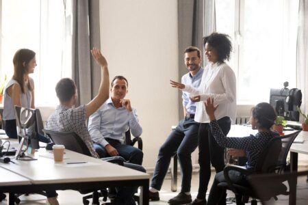 AI Conversations: LinkedIn’s Content Analysis Reveals Changes Underway