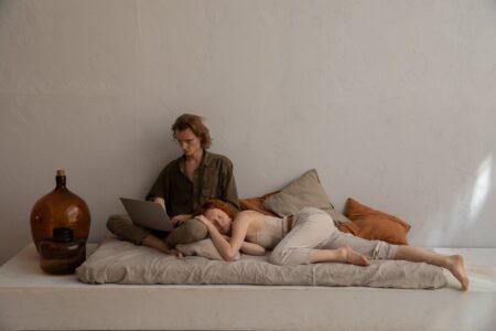 Is Innovative Therapeutic Marketing the Future of Online Love Relationship Support?