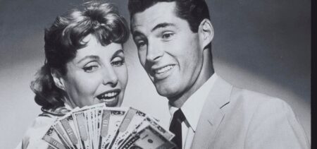 A Psychologist Gives 3 Reasons Why People Enter ‘Sugar Relationships’