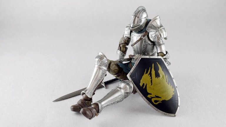 Figma Fluted Armor Toy Review: The Definitive ‘Demon’s Souls’ Figure