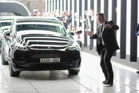 Elon Musk Obsessed Critics Sing Same Old Tune