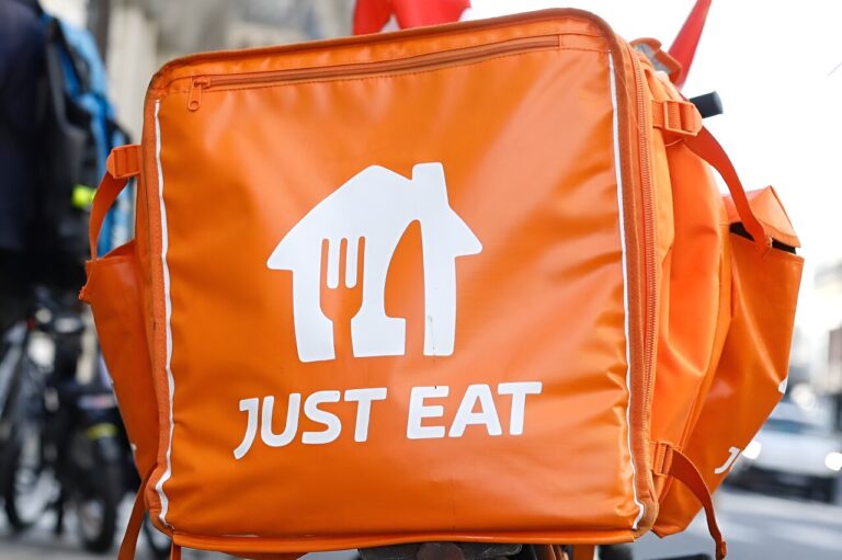 Just Eat to halt Paris subsidiary employing riders on contracts