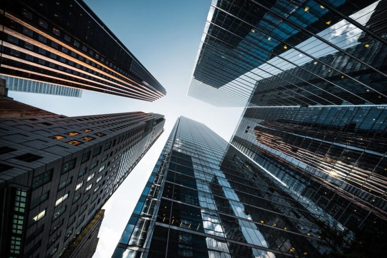 The Opportunities And Risks Of Decentralized Finance