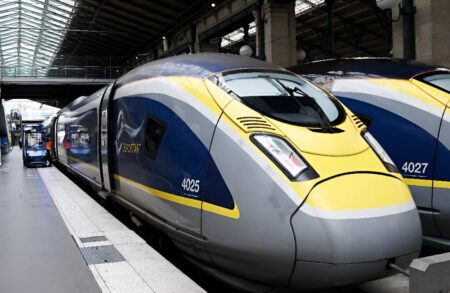 Passengers snub ‘expensive’ London-Paris Eurostar train for plane