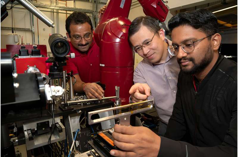 From left to right: Brookhaven beamline scientist Sanjit Ghose with chemists Enyuan Hu and Muhammad Mominur Rahman at the National Synchrotron Light Source II X-ray Powder Diffraction beamline. Credit: Jessica Rotkiewicz/Brookhaven National Laboratory Engineered battery chemistry for fast-charging capabilities