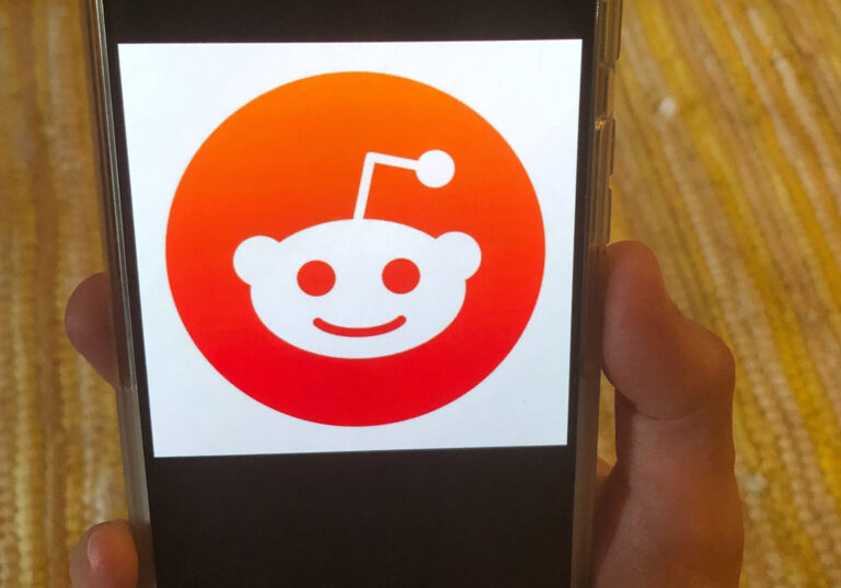 Reddit strikes $60M deal allowing Google to train AI models on its posts, unveils IPO plans