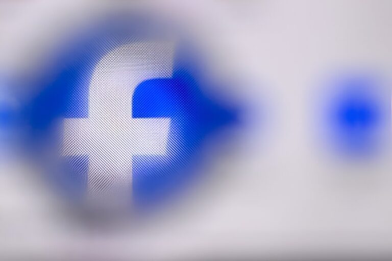 European consumers challenge Meta paid service as privacy ‘smokescreen’