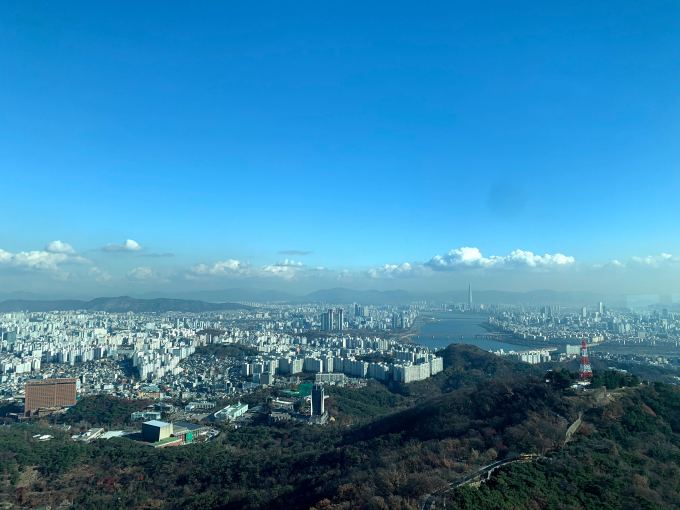 A view of Seoul by Kate Park