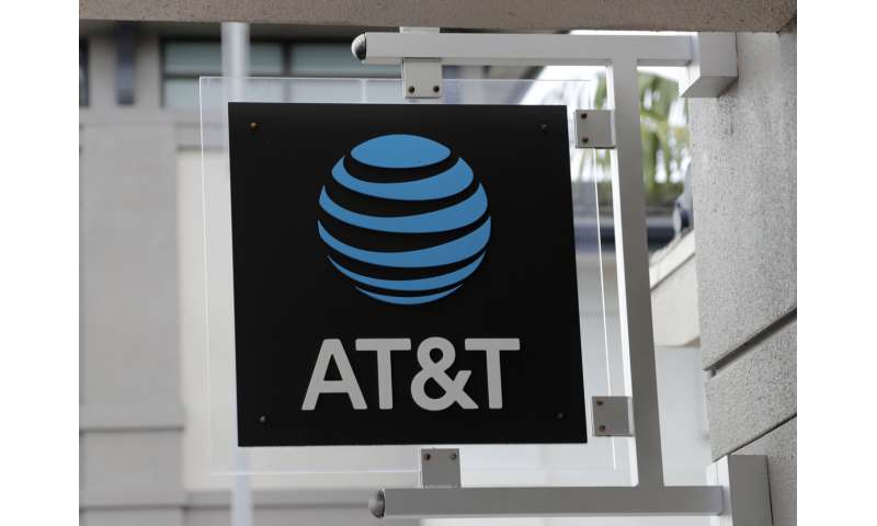 AT&T's network is having problems: What you should know while navigating a phone service outage