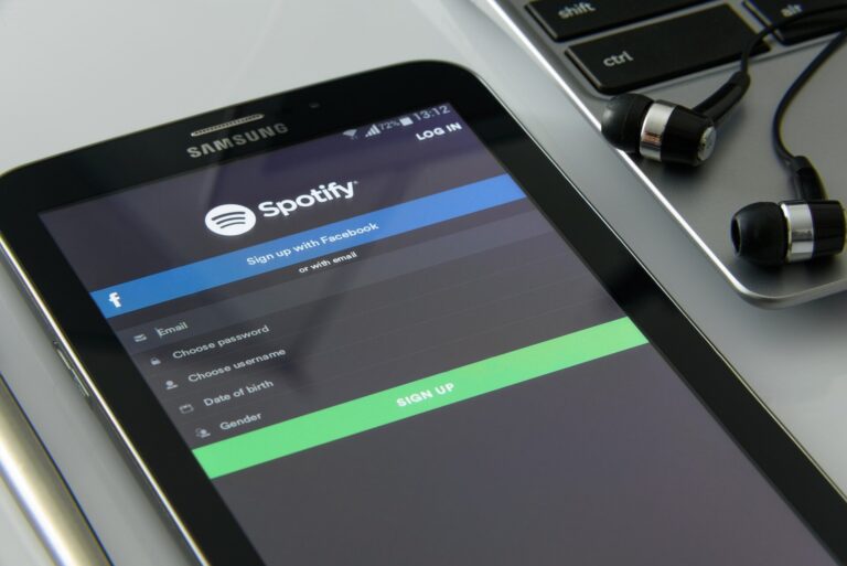 Apple set to face near €500 million EU fine in Spotify row