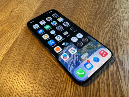 iOS 17.4: Apple Suddenly Reveals Stark Warning About New iPhone Update