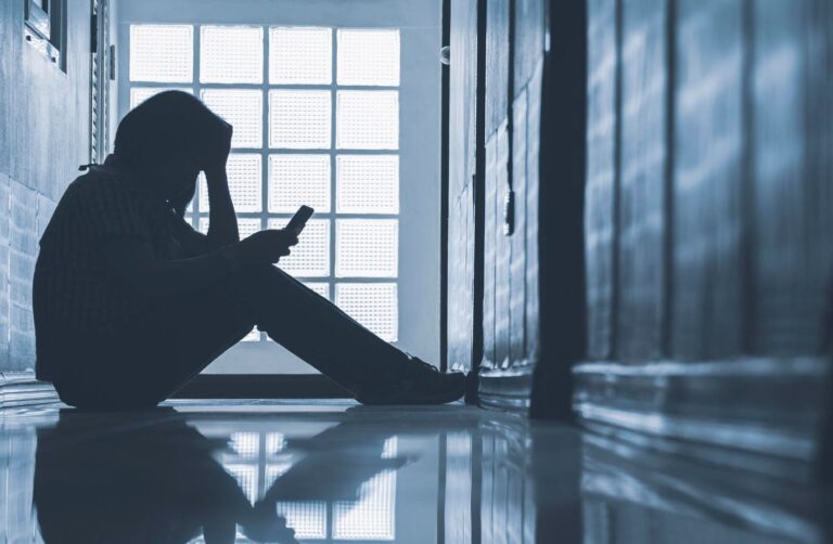 Serious New Warning Issued For 2 Billion WhatsApp Users