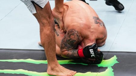 UFC Fight Night Results: Fighter Suffers Rare, Self-Inflicted KO Loss